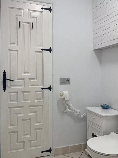 Photo of Bathroom in Rokers Point