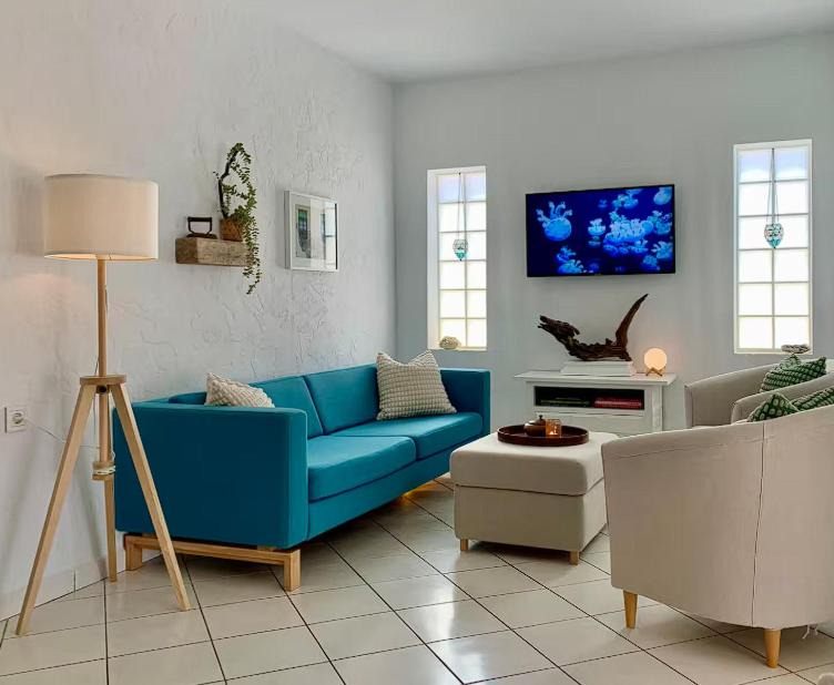 Photo of Livingroom in Rokers Point