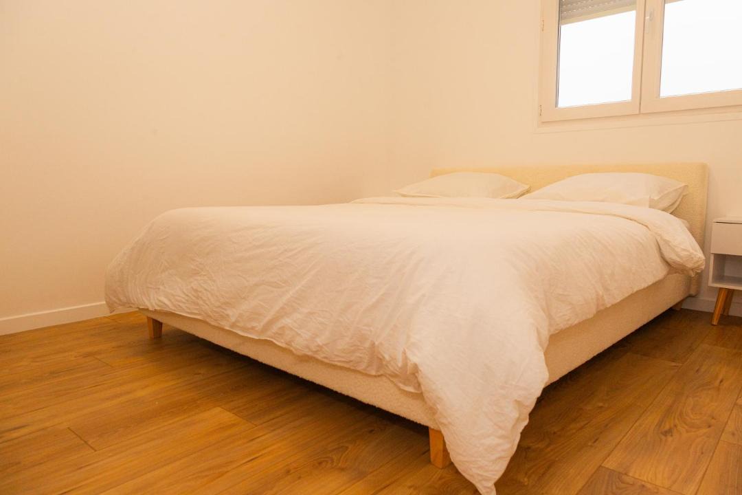 Photo of Bedroom in Villeneuve-la-Garenne