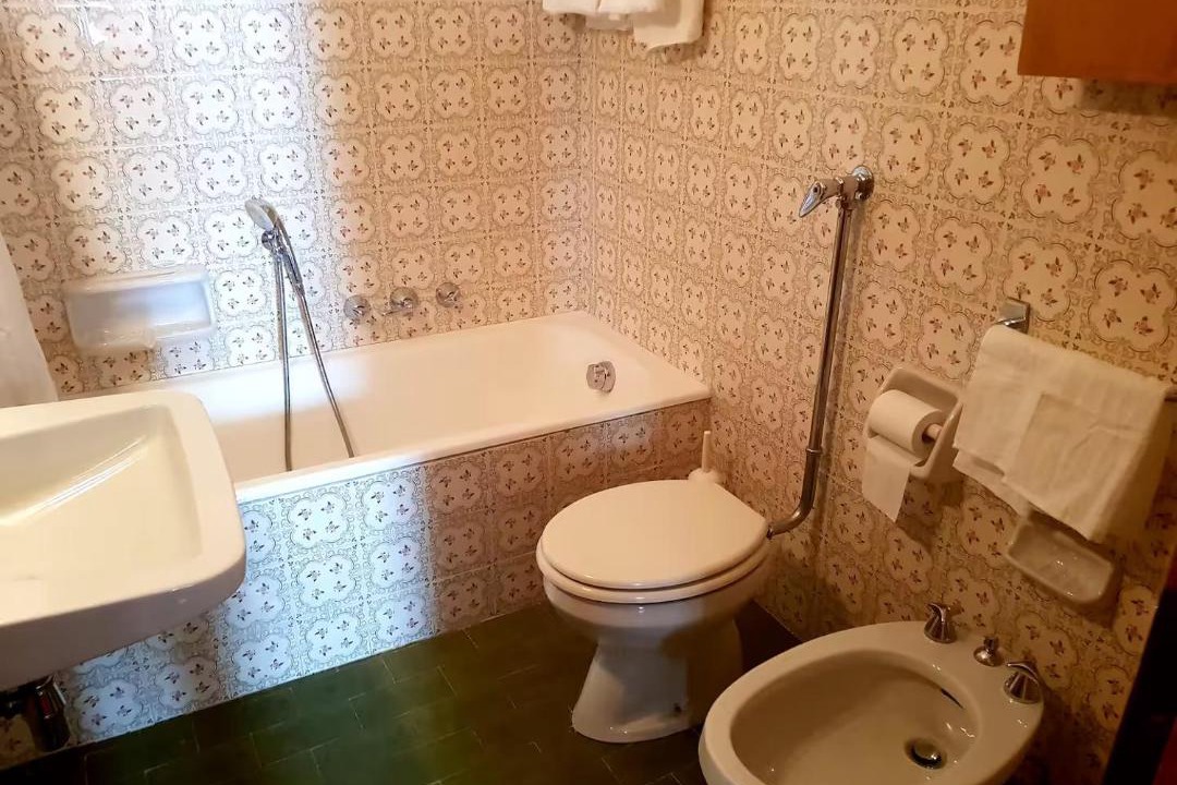 Photo of Bathroom in Pocol