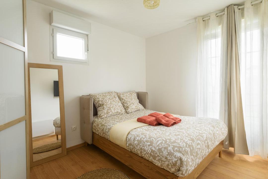 Photo of Bedroom in Magny-le-Hongre