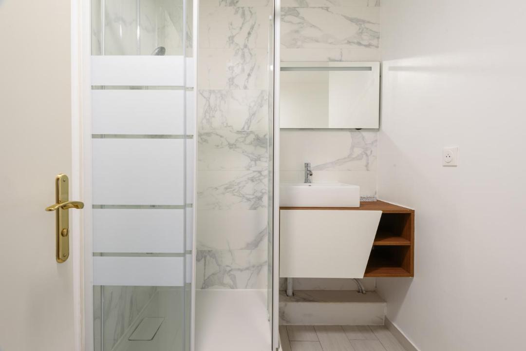 Photo of Bathroom in Magny-le-Hongre