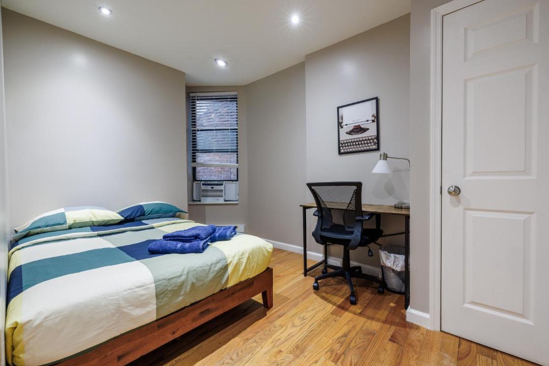 Photo of Bedroom in Manhattan Valley