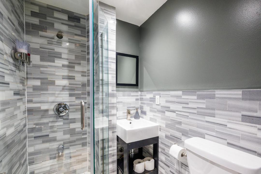 Photo of Bathroom in Manhattan Valley