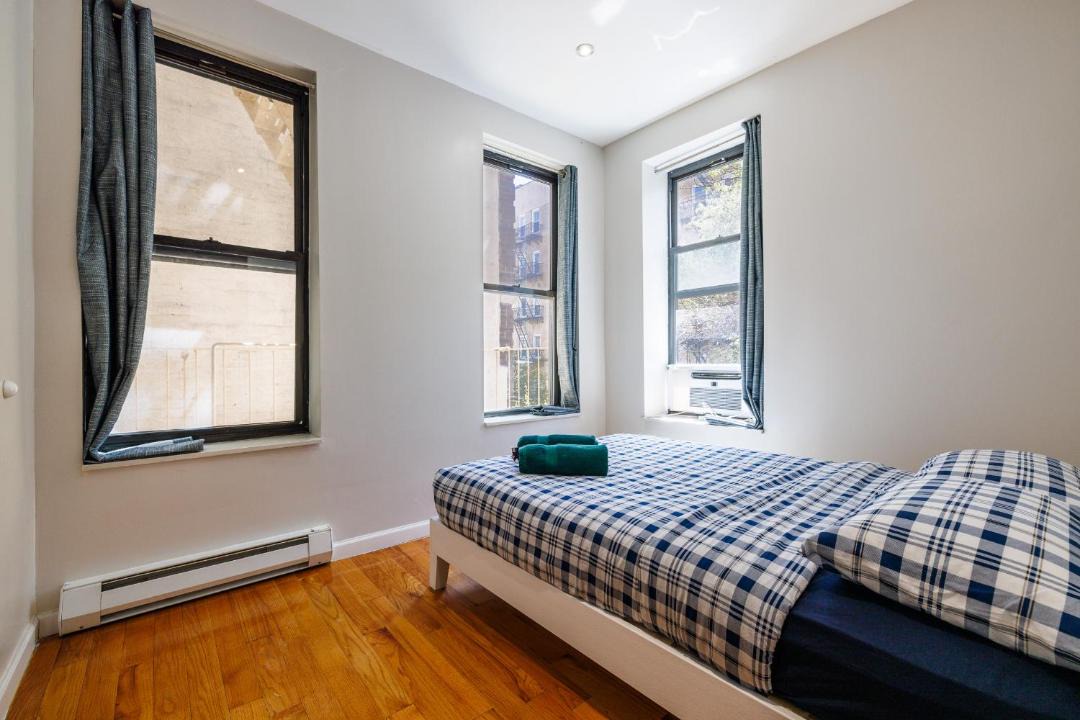Photo of Bedroom in Manhattan Valley
