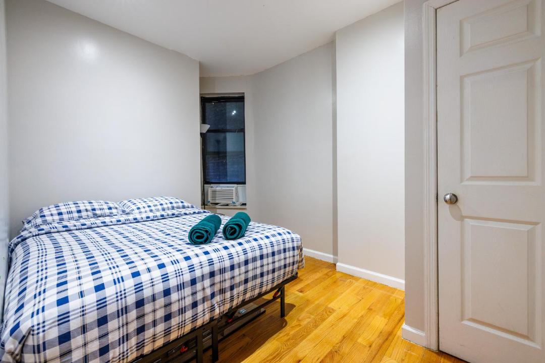 Photo of Bedroom in Manhattan Valley