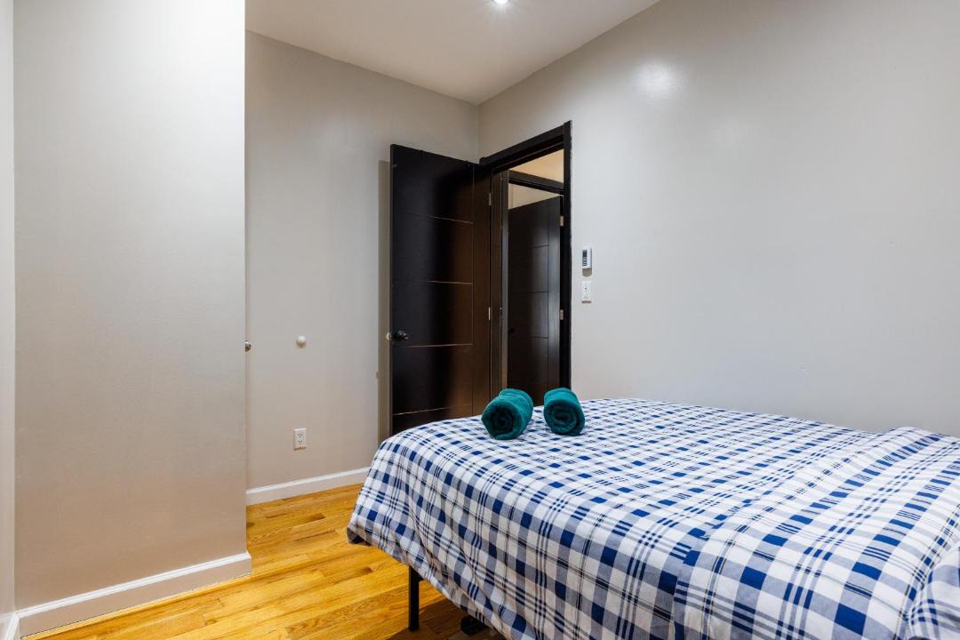 Photo of Bedroom in Manhattan Valley