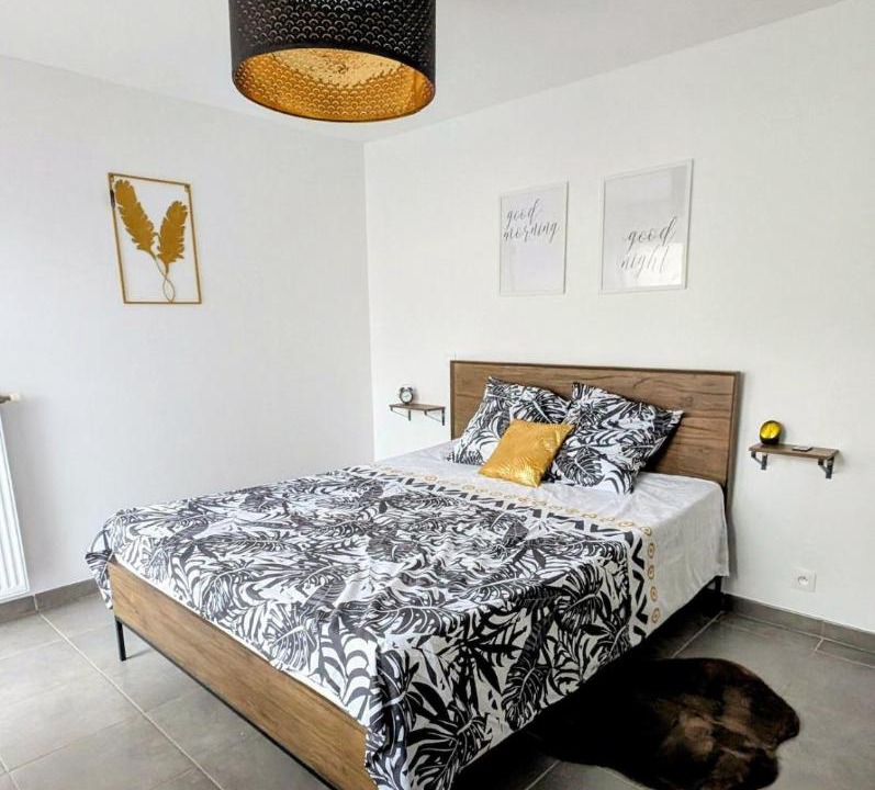 Photo of Bedroom in Athis-Mons