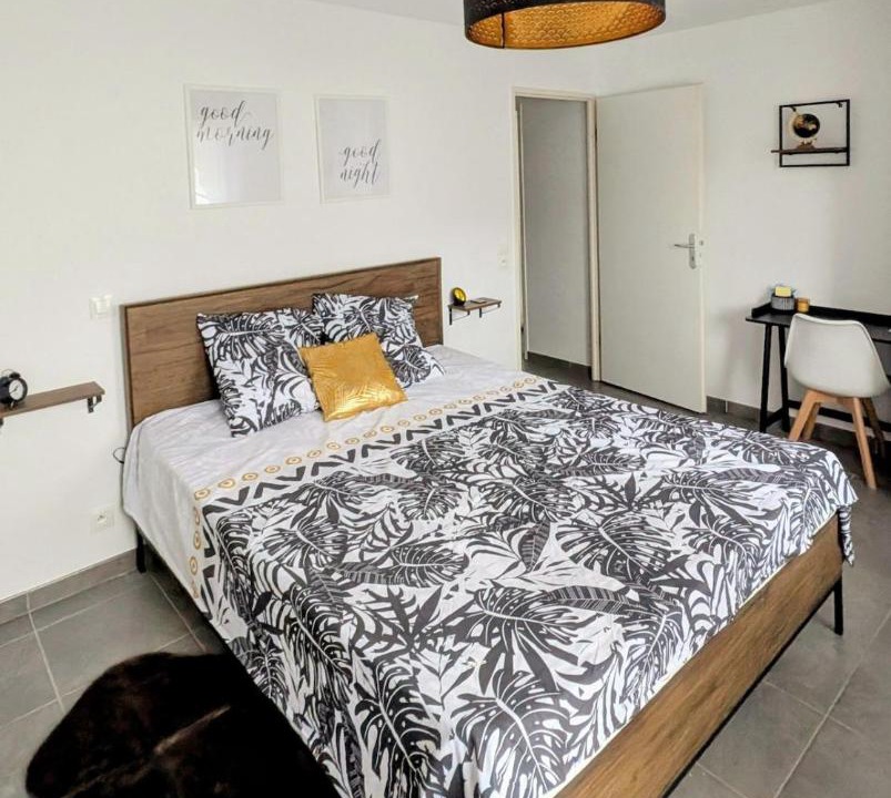Photo of Bedroom in Athis-Mons