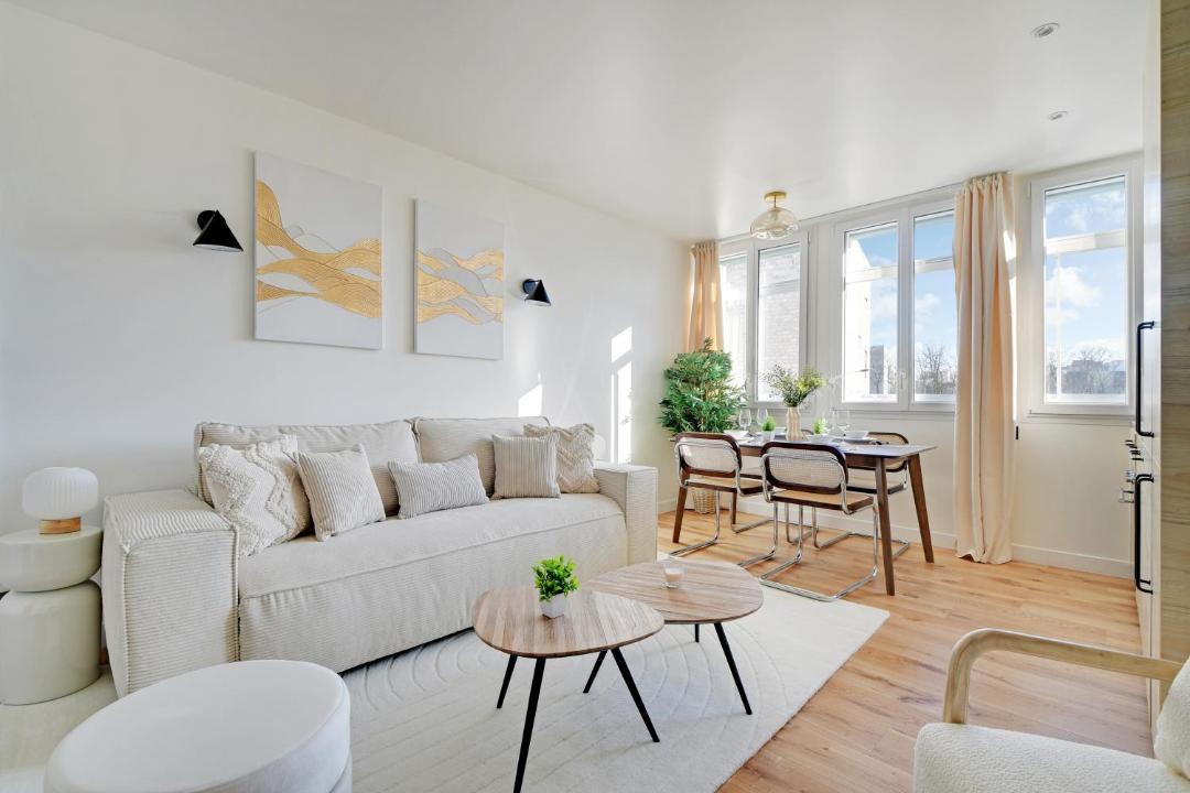 Photo of Livingroom in 12th Arrondissement