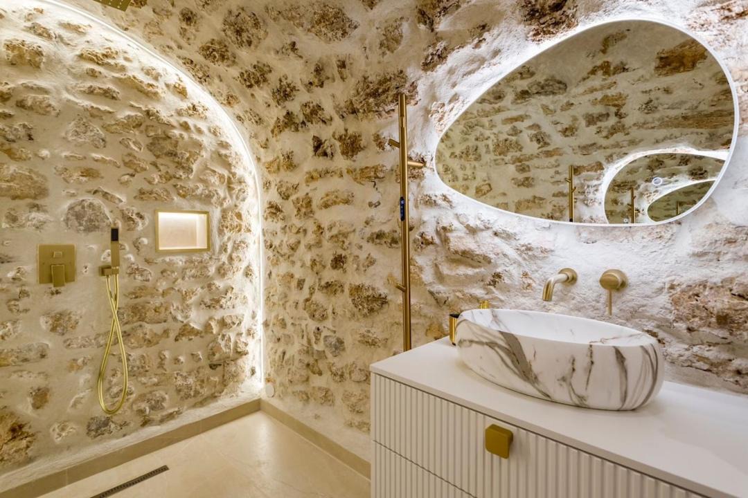 Photo of Bathroom in Faubourg Saint-Germain