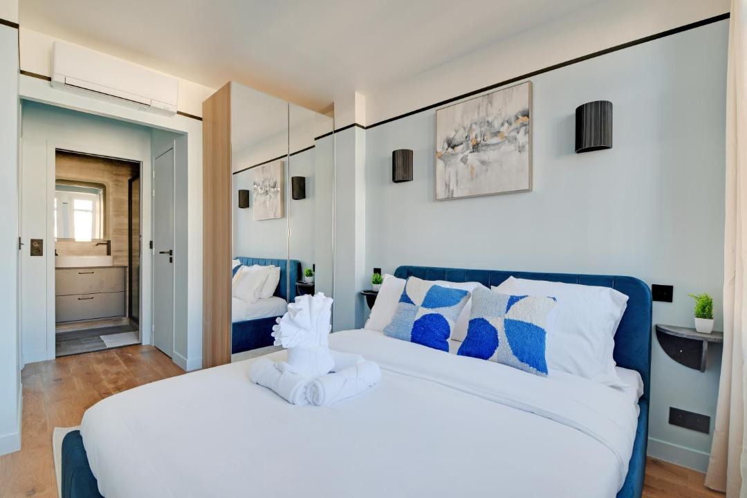 Photo of Bedroom in 12th Arrondissement