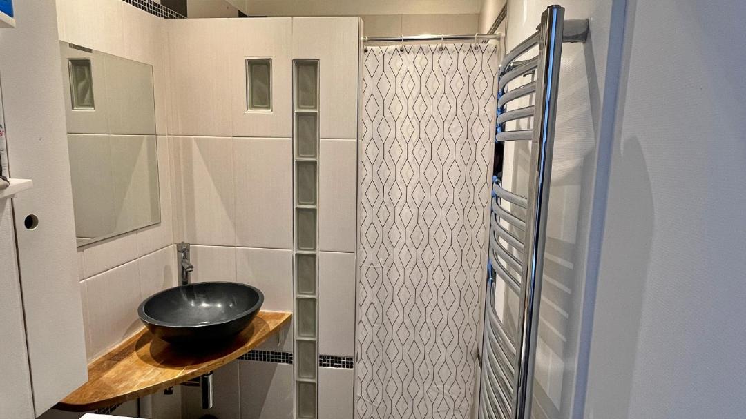 Photo of Bathroom in Cachan