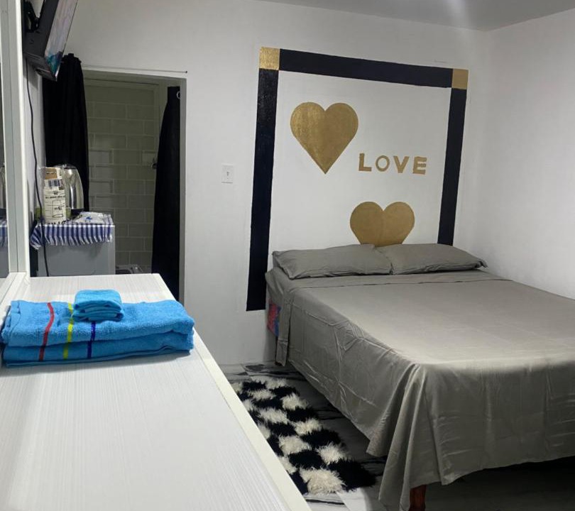Photo of Bedroom in Spanish Town