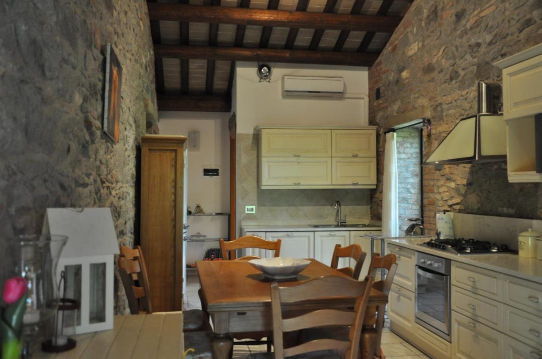 Photo of Kitchen in Ospedaletto di Pescantina
