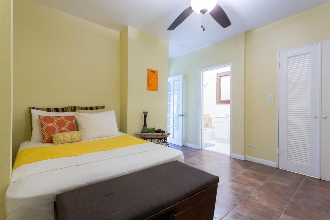 Photo of Bedroom in Nassau