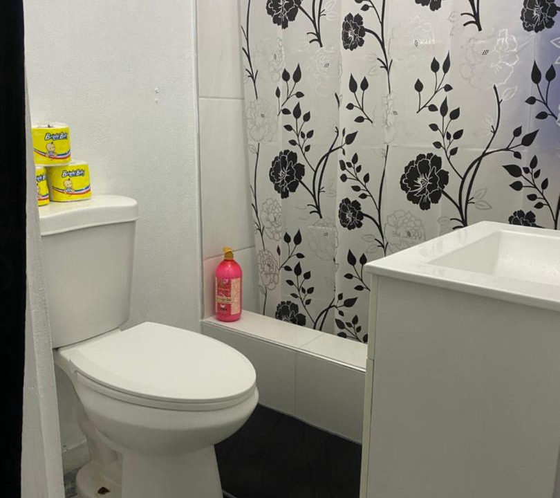 Photo of Bathroom in Spanish Town
