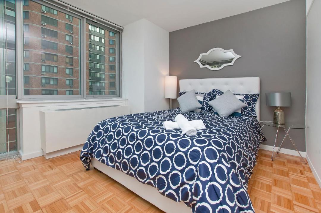 Photo of Bedroom in Lincoln Square