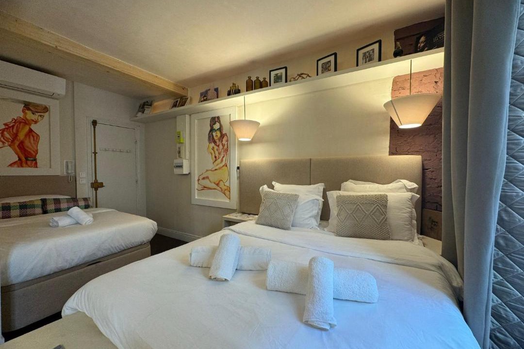 Photo of Others in Saint-Merri