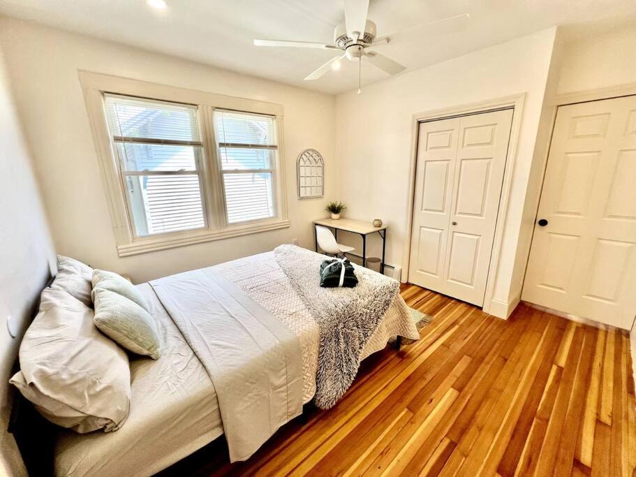 Photo of Bedroom in Port Richmond
