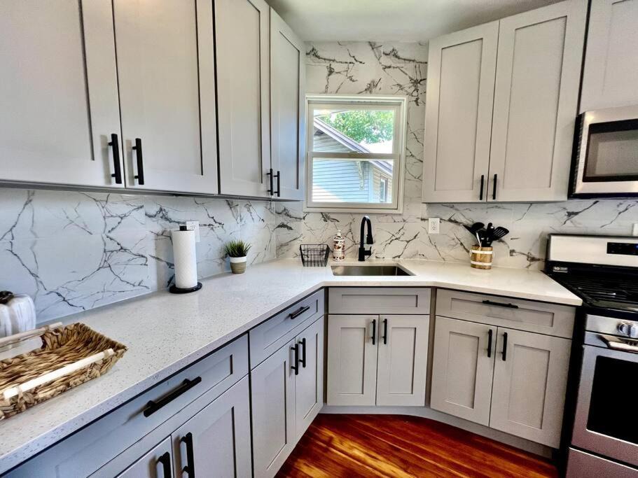 Photo of Kitchen in Port Richmond
