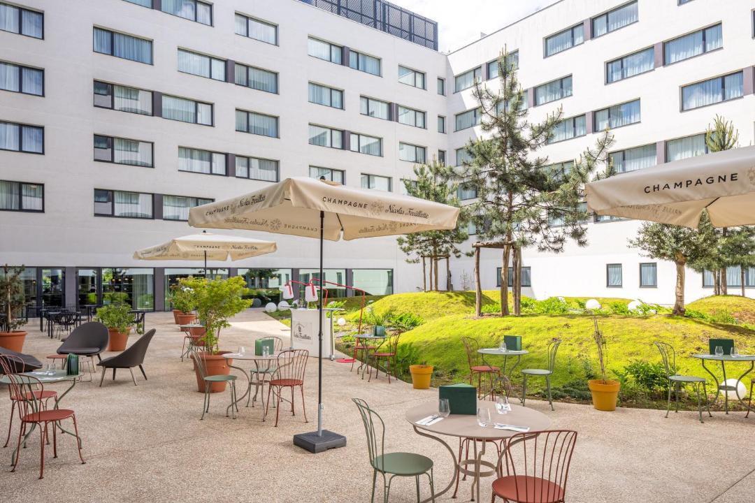 Photo of Others in Roissy-en-France