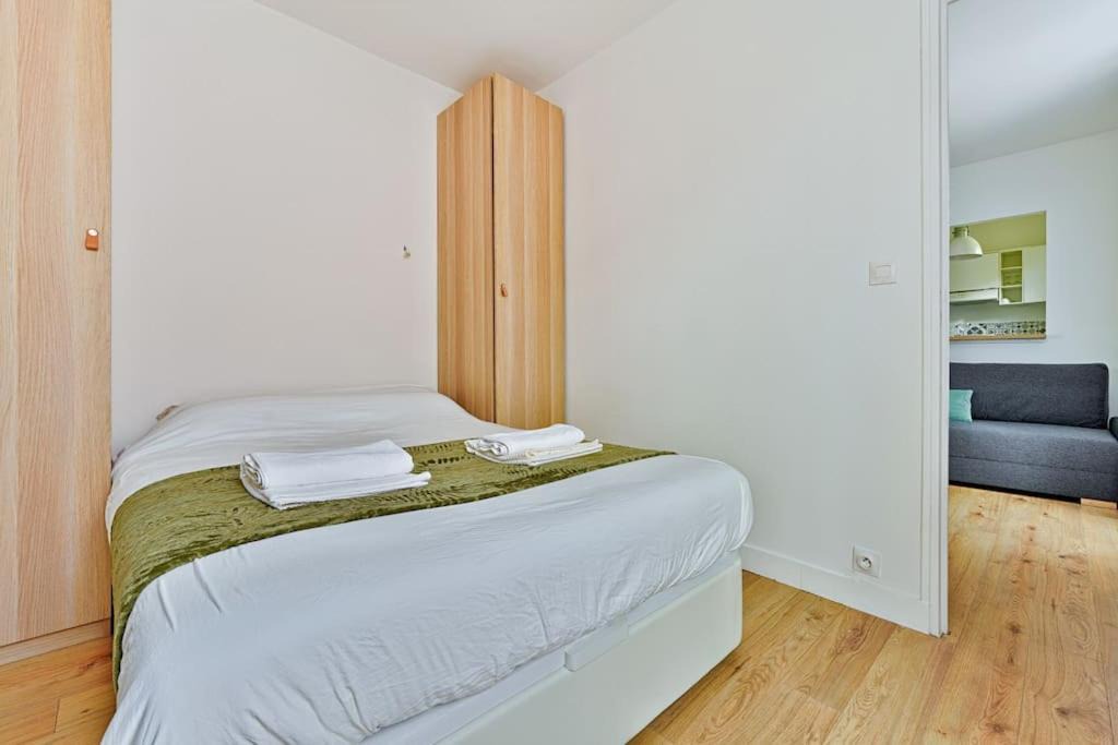 Photo of Bedroom in La Varenne Saint-Hilaire