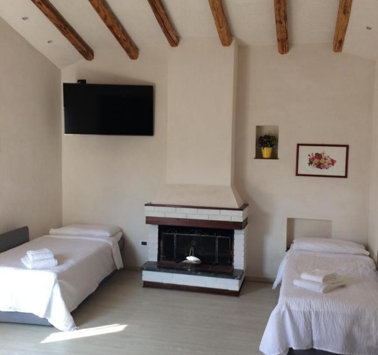 Photo of Bedroom in Miane