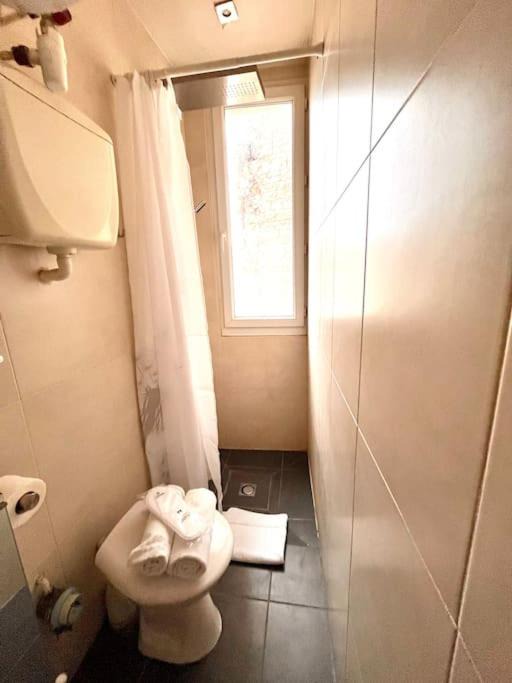 Photo of Bathroom in Quartier de la Goutte-d'Or