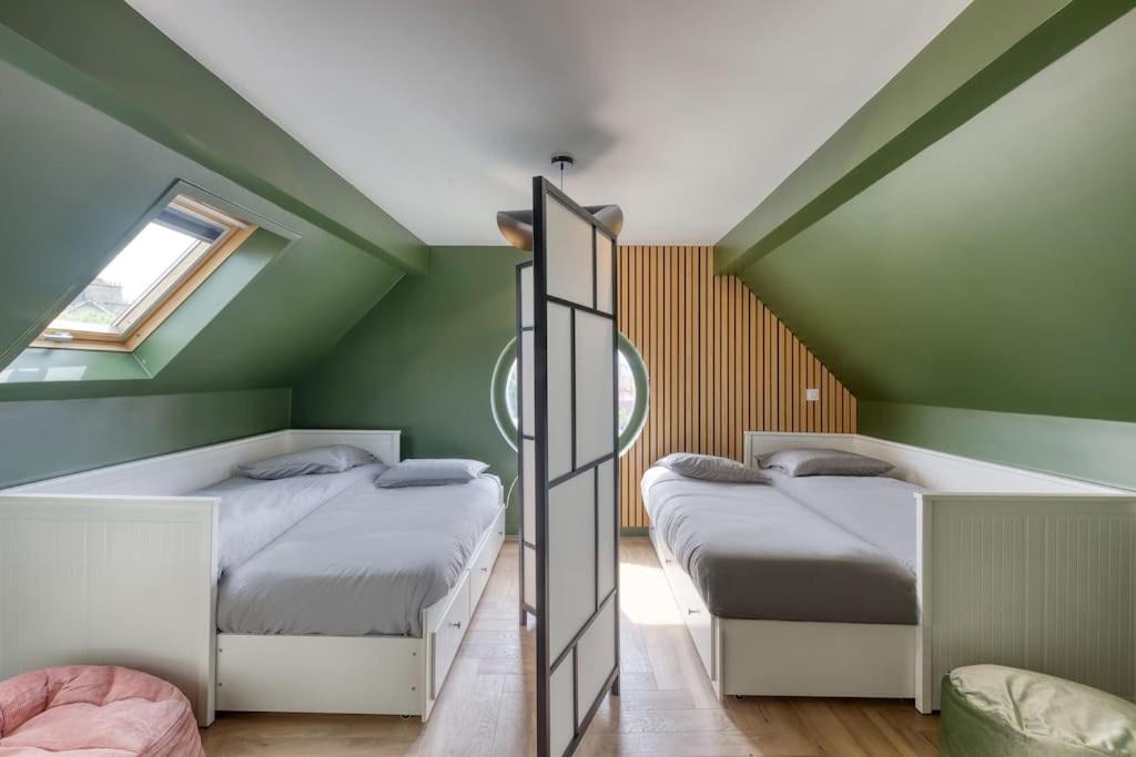 Photo of Bedroom in Villeneuve-le-Roi