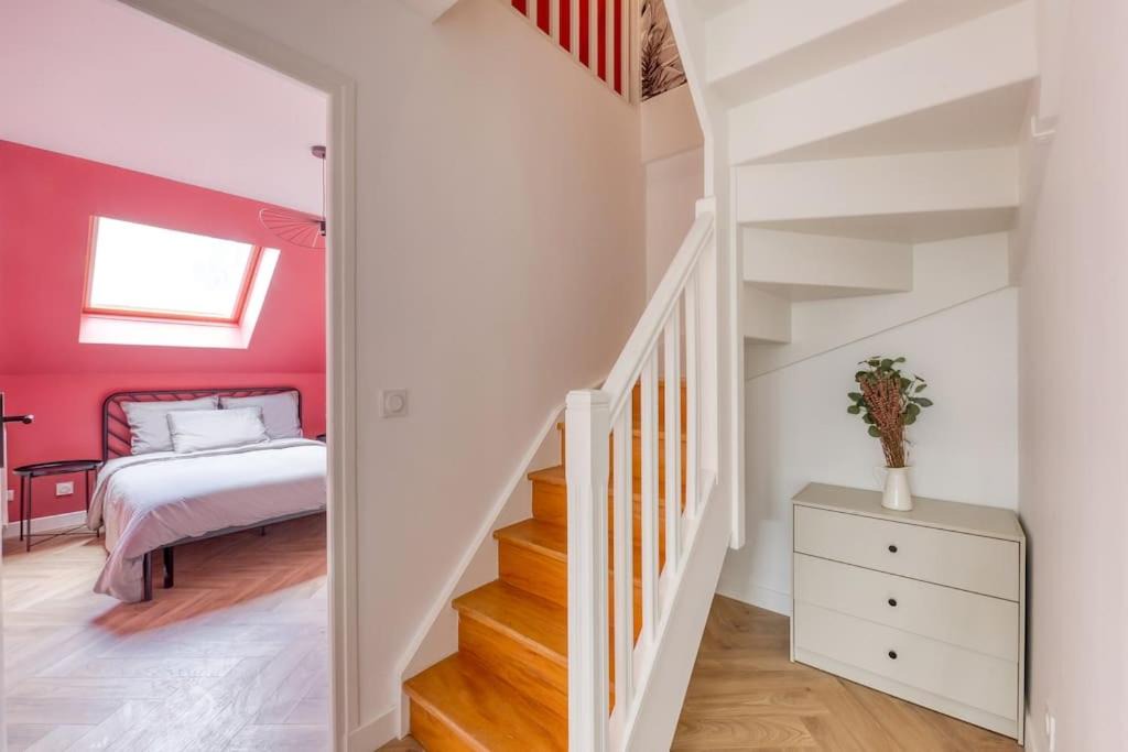 Photo of Bedroom in Villeneuve-le-Roi