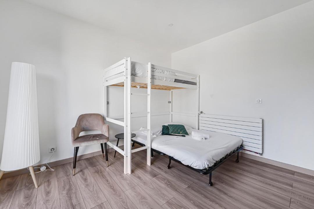 Photo of Bedroom in Cachan