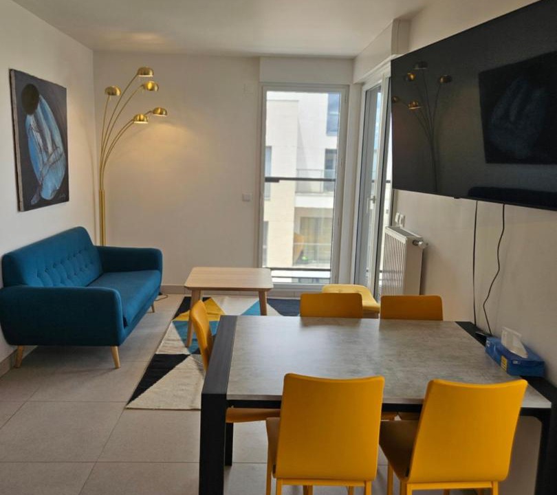 Photo of Livingroom in La Varenne Saint-Hilaire