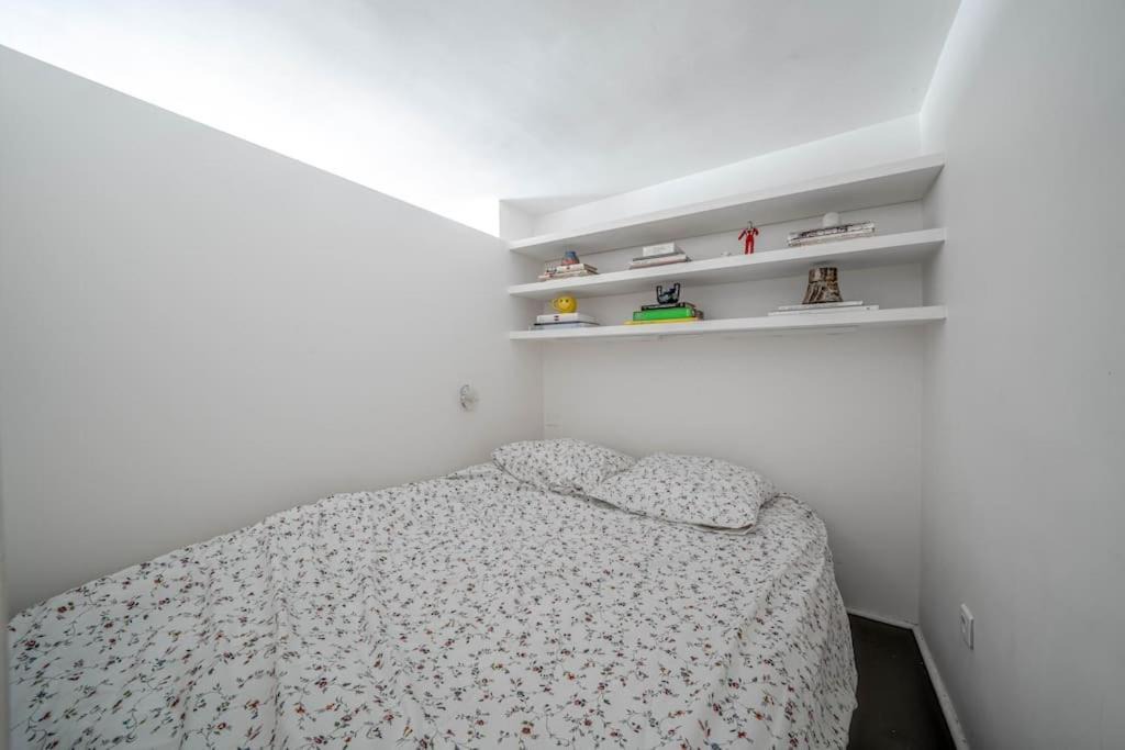 Photo of Bedroom in Hopital Saint-Louis