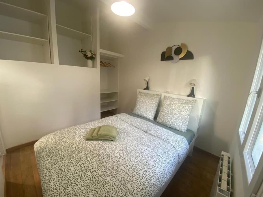 Photo of Bedroom in Antony