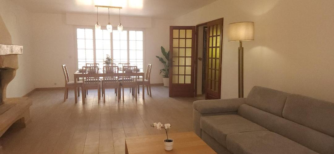 Photo of Livingroom in Cachan