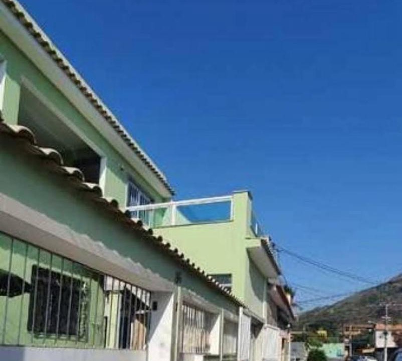 Photo of Buildings in Realengo