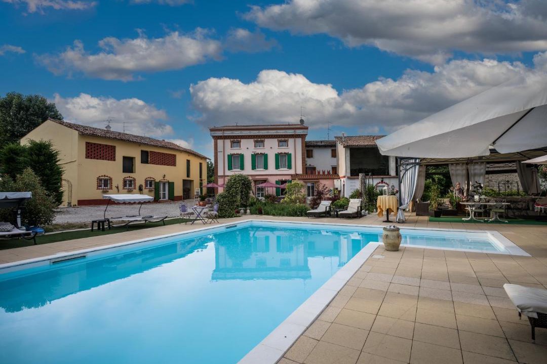 Photo of Others in Castelnuovo del Garda