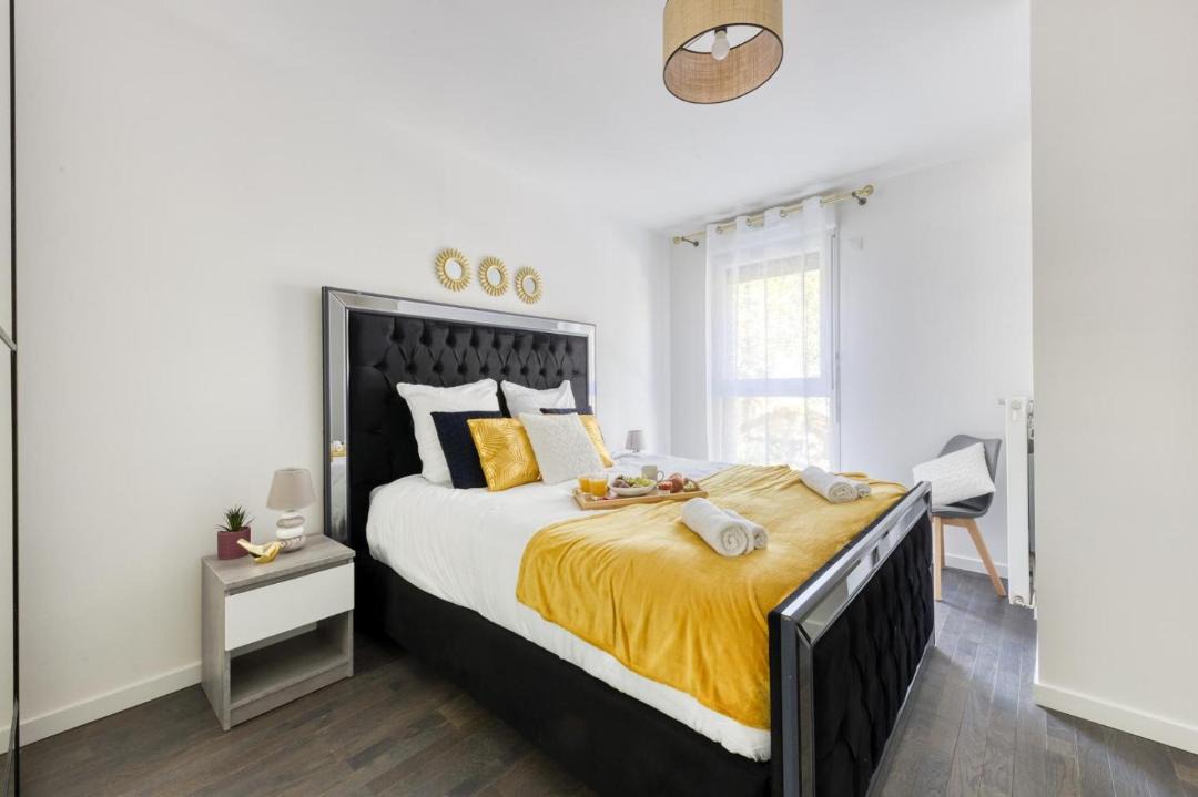 Photo of Bedroom in Alfortville