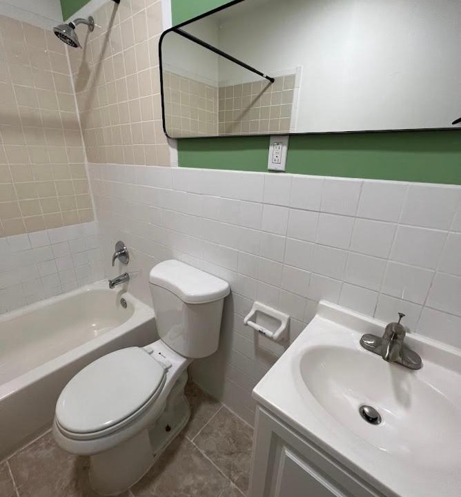Photo of Bathroom in East Harlem