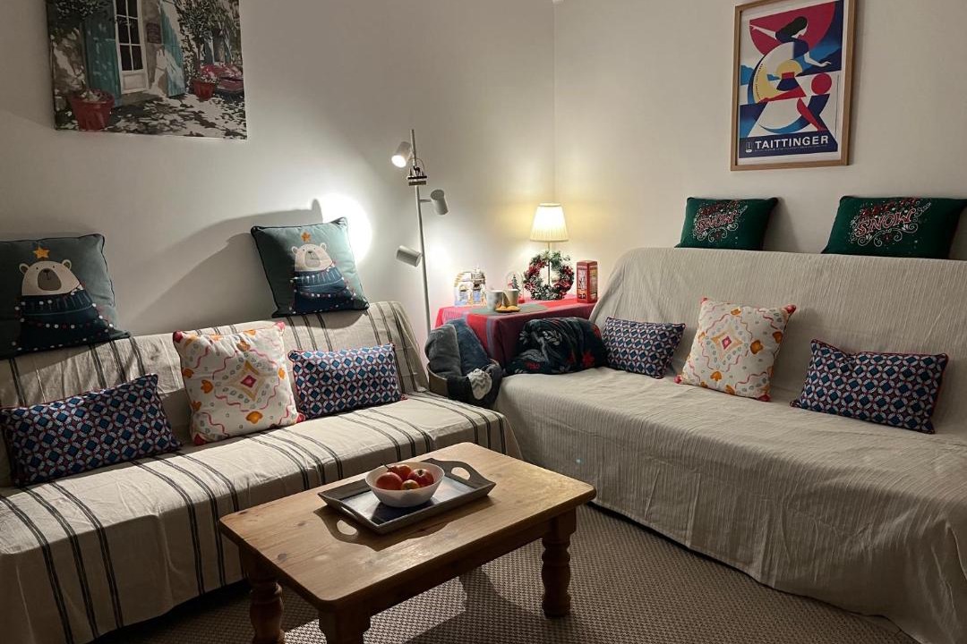 Photo of Livingroom in Village