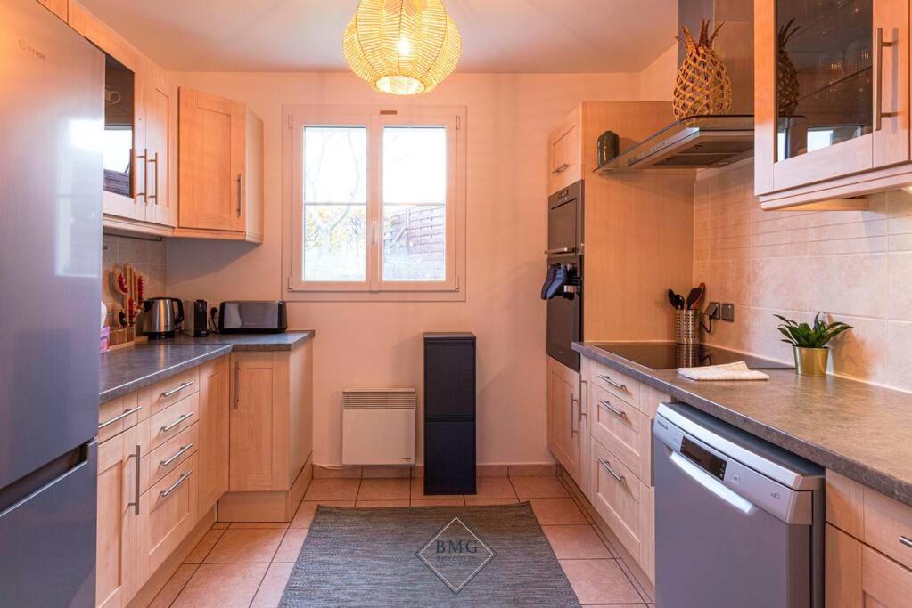 Photo of Kitchen in Magny-le-Hongre