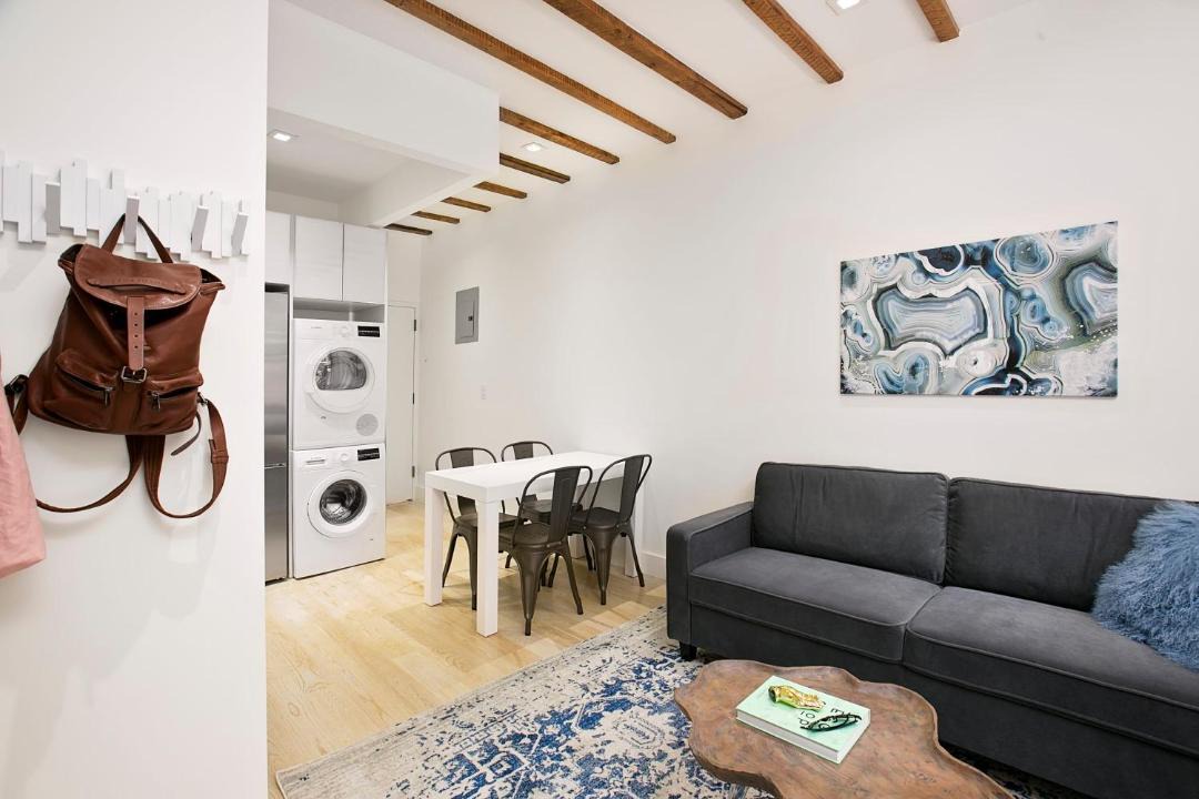 Photo of Livingroom in Peter Cooper Village
