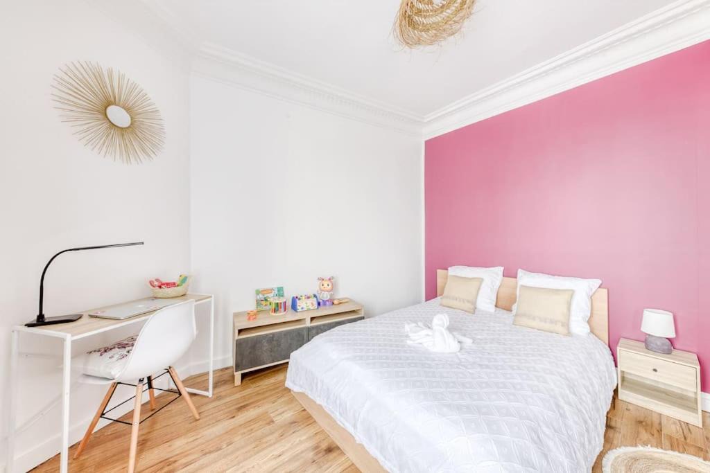 Photo of Bedroom in Choisy-le-Roi