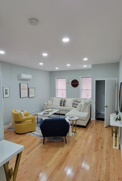 Photo of Livingroom in Brownsville