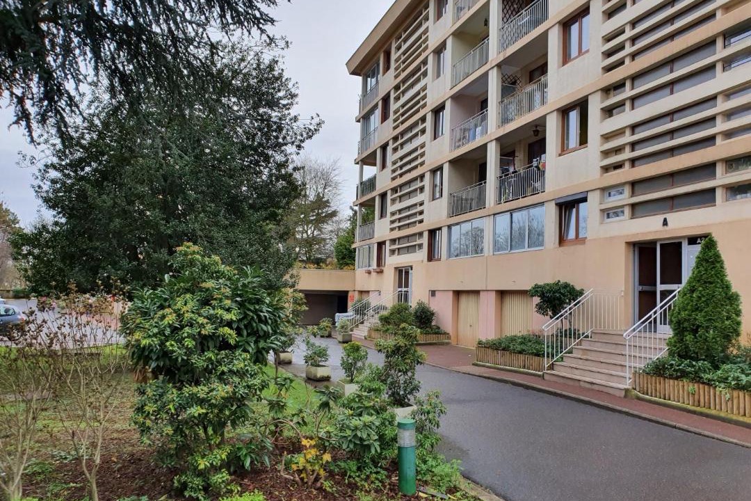 Photo of Others in Le Plessis-Robinson