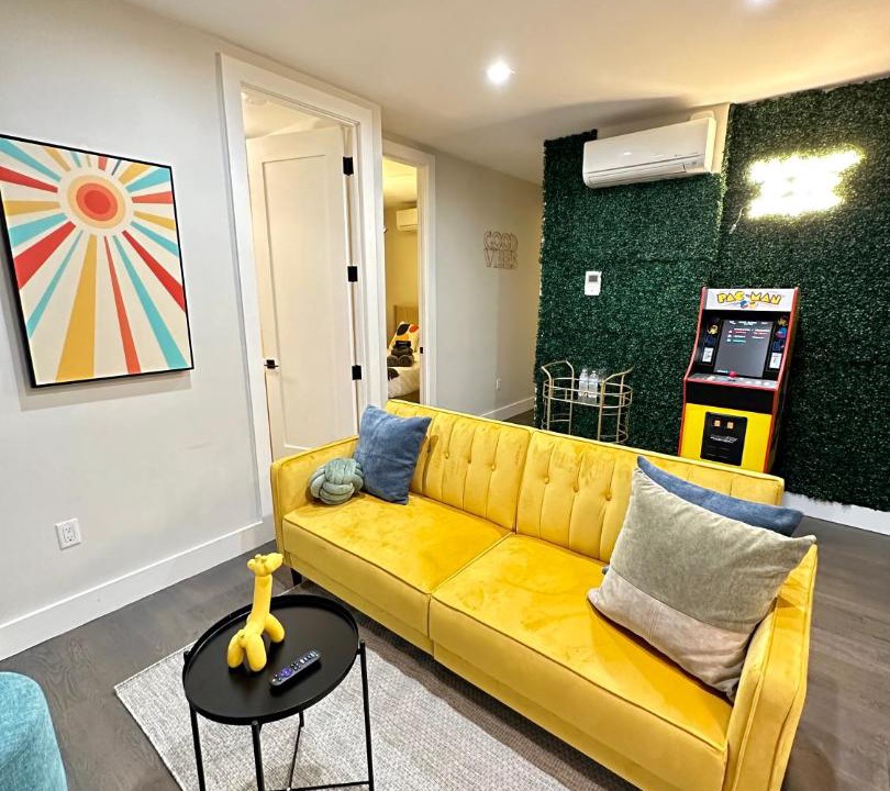 Photo of Livingroom in East Harlem
