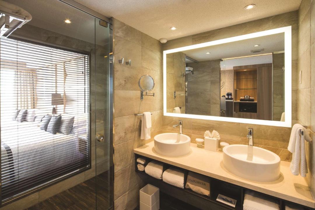 Photo of Bathroom in Alice Town