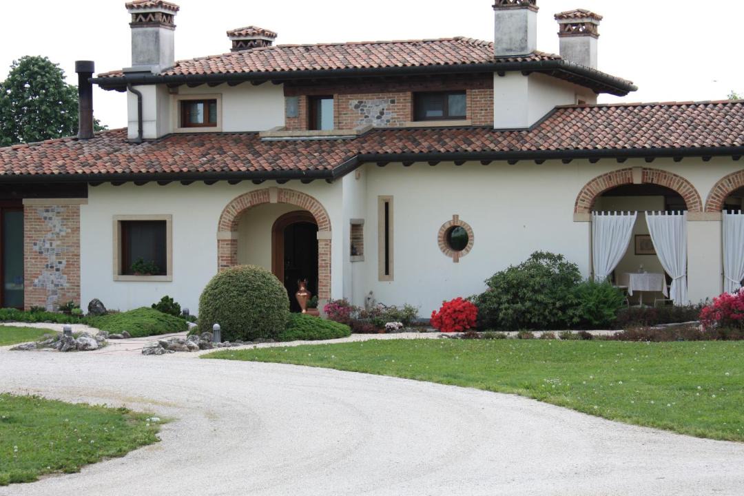 Photo of Buildings in Moriago della Battaglia