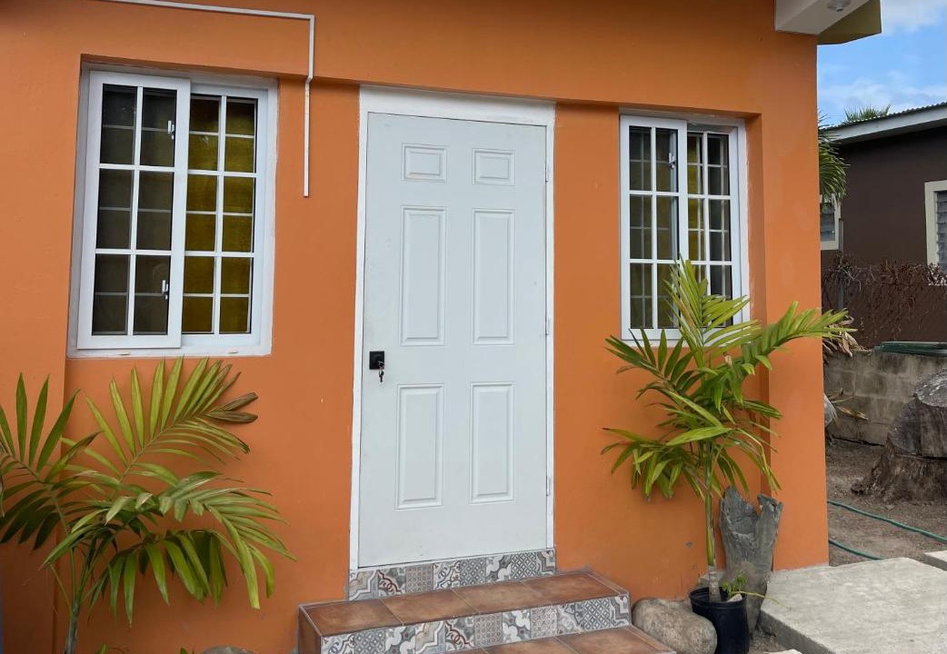 Photo of Buildings in Molynes Gardens